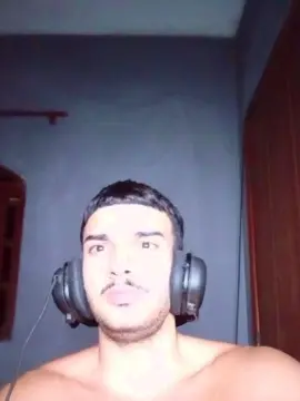 Cam4 Live Sex Cam of robsonhaha