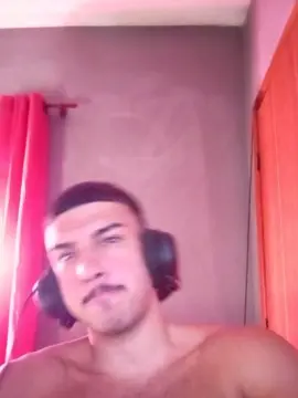 Cam4 Free Porn Cam of robsonhaha