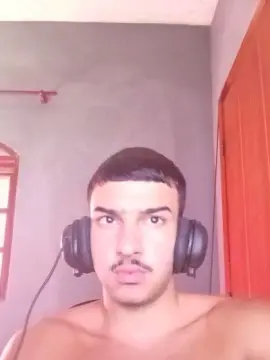 Cam4 Live Sex Cam of robsonhaha