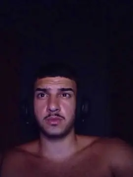 Cam4 Live Sex Cam of robsonhaha