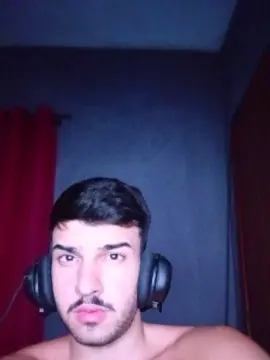 Cam4 Free Porn Cam of robsonhaha
