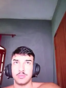 Cam4 Nude Webcam of robsonhaha