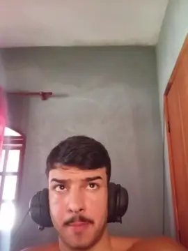 Cam4 Free Live Porn of robsonhaha