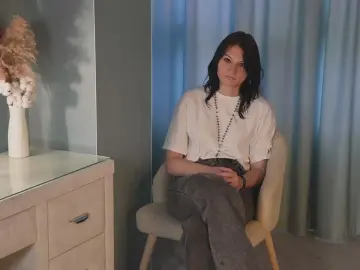 Cam4 Adult Webcam of SaranGerosa