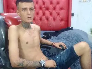 Cam4 Nude Webcam of benjamin_anthon