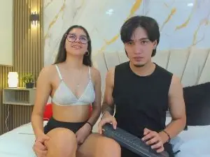 Cam4 Live Porn of sweetauracouple