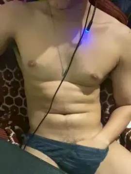 Cam4 Live Sex of Antonieeez