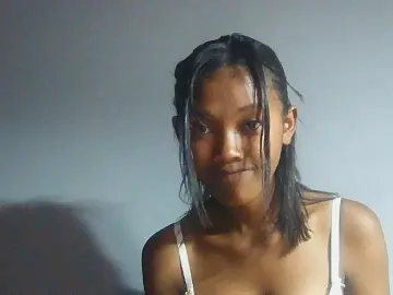 Cam4 Free Live Porn of Butterflie21