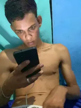 Cam4 Sex Cam of Rawnovin77