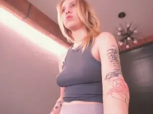Cam4 Adult Video Chat of amiramoral