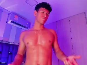 Cam4 Nude Webcam of DomenicoRey