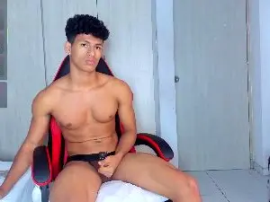 Cam4 Sex Cam of DomenicoRey