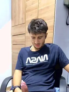 Cam4 Sex Cam of Esteban19PG