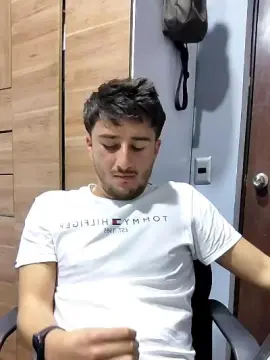 Cam4 Live Sex Cam of Esteban19PG