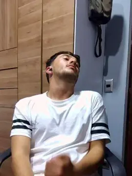 Cam4 Free Live Porn of Esteban19PG