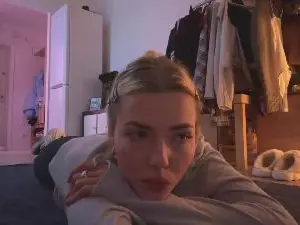 Cam4 Live Sex Cam of AndrewOlliver