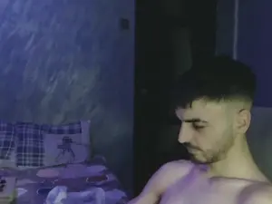 Cam4 Sex Cam of XXXDonPuiuuXXX