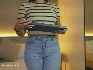 Cam4 Live Sex Cam of arya_ruiz