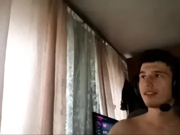 Cam4 Free Live Porn of JamesLagerfeld