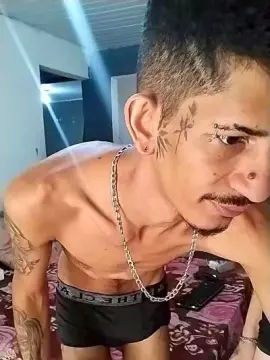 Cam4 Free Live Porn of RuivoDotado24cm