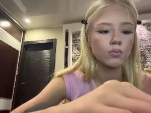 Cam4 Best live sex cam show of LeeanneFerniza