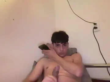 Cam4 Live Porn of aaronsito