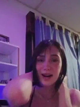 Cam4 Free Porn Cam of pauu_xoxxo