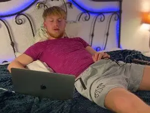 Cam4 Live Sex of pavelrey