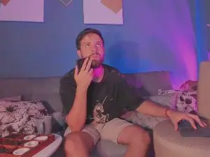 Cam4 Best live sex cam show of ethan_adam