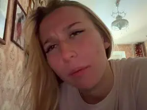 Cam4 Sex Cam of EmilieKooker