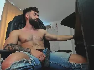 Cam4 Free Live Porn of liamlordparty