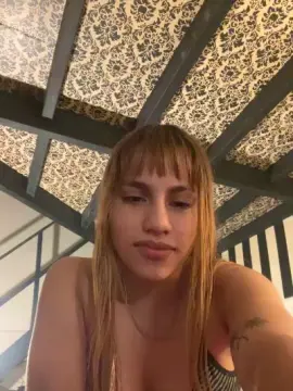 Cam4 Adult Video Chat of saraangelafern1