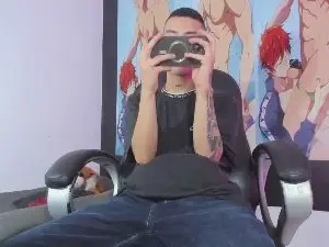 Cam4 Watch Live Sex Cams of Dereckk_Boy