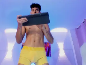 Cam4 Live Sex of KamiSuarez