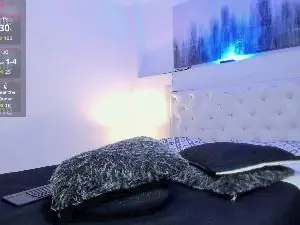 Cam4 Free Live Porn of KamiSuarez