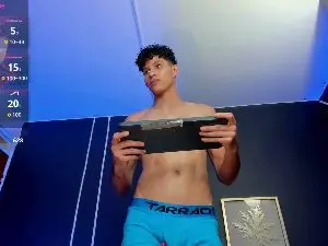 Cam4 Private Sex Chat of KamiSuarez