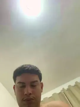 Cam4 Adult Video Chat of hugo7084