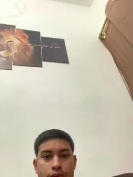 Cam4 Live Porn of hugo7084