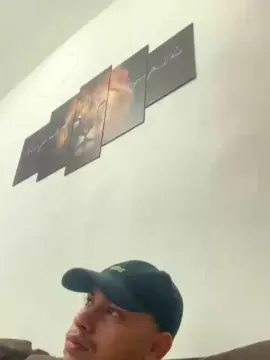 Cam4 Live Sex of hugo7084