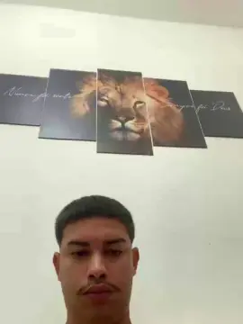 Cam4 Watch Live Sex Cams of hugo7084