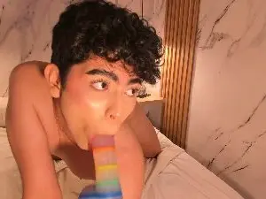 Cam4 Nude Webcam of Dominic_Jay