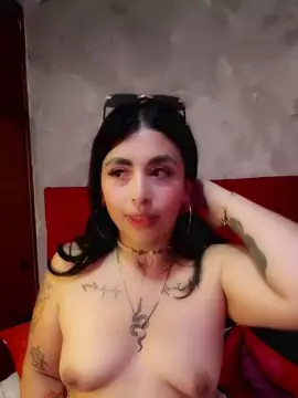 Cam4 Adult Video Chat of CherryVelvet_