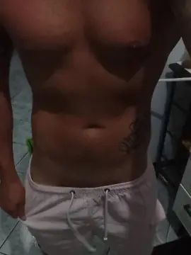 Cam4 Watch Live Sex Cams of lorenzo2033