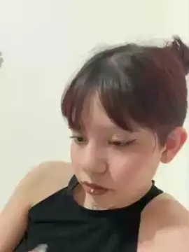 Cam4 Free Live Porn of ludd_o