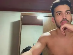 Cam4 Nude Webcam of Drgym18