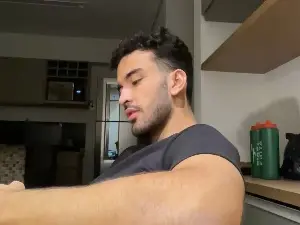 Cam4 Live Sex Cam of Drgym18