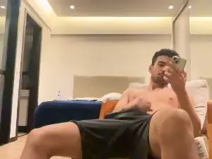 Cam4 Live Sex of Drgym18