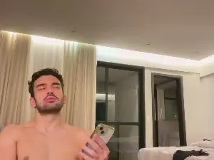 Cam4 Live Sex of Drgym18