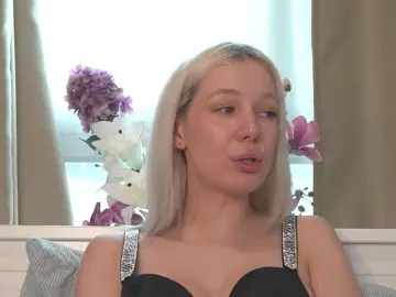 Cam4 Free Live Porn of RanyLoveTomson