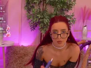 Cam4 Best Webcam of CrystallRed